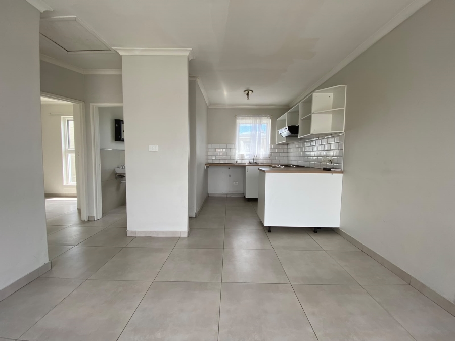 To Let 2 Bedroom Property for Rent in Vredekloof East Western Cape